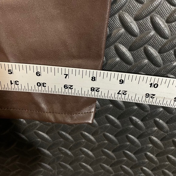 Old‎ Navy High Rise Boot Cut Faux Leather Brown Pants Women's Size 8 - Picture 6 of 8